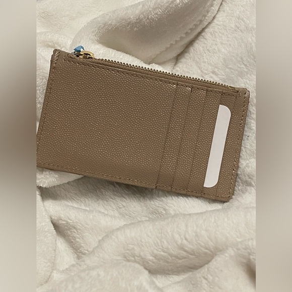 Brand New Authentic SAINT LAURENT FRAGMENTS FLAP CARD CASE in DARK BEIGE LEATHER - Picture 4 of 12